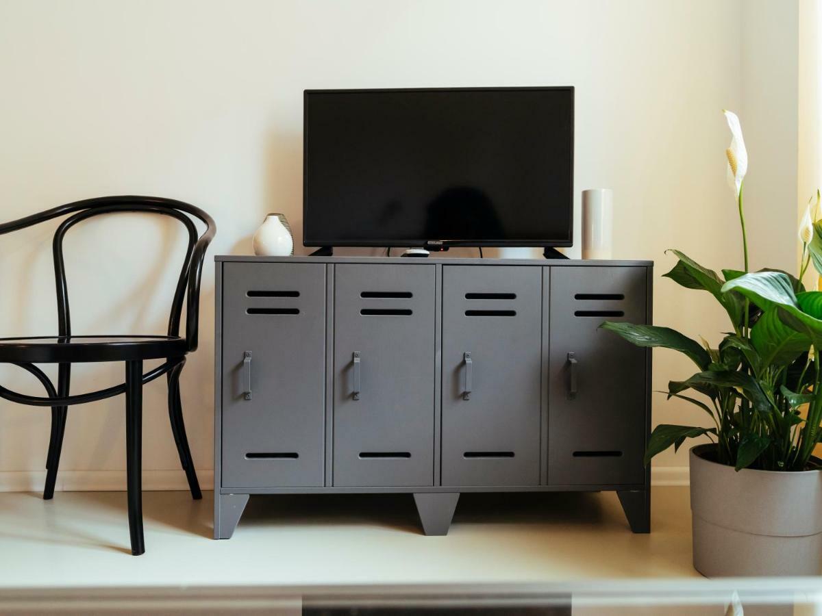 Location - Queen Elizabeth Flat Apartment